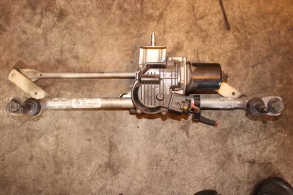 MOTEUR ESSUIE GLACE VW - Vue 1